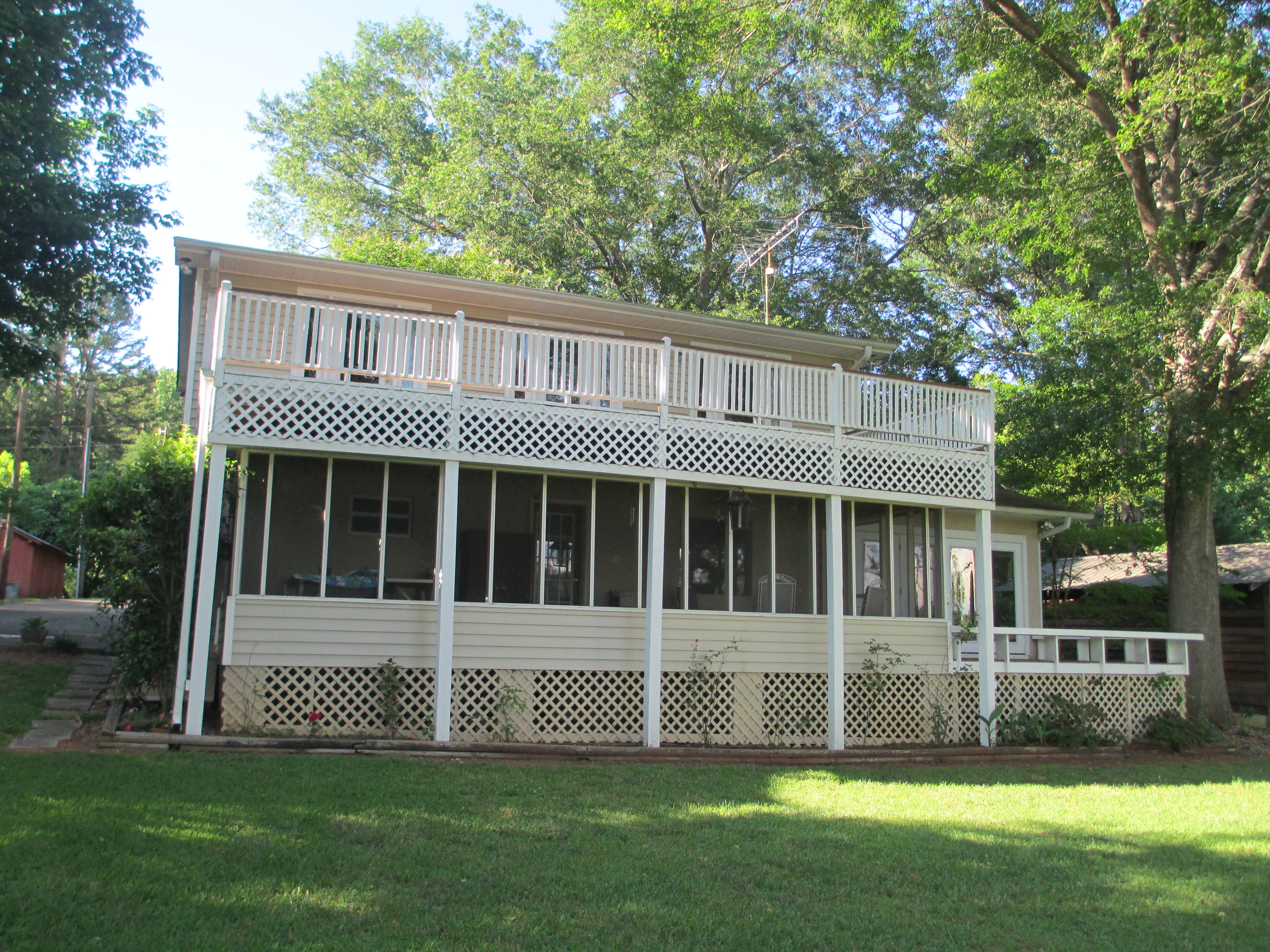 Lake Hartwell Waterfront Home